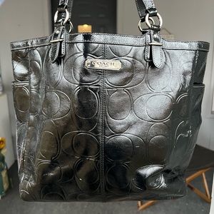 Authentic Coach Black Signature Embossed Patent Leather Galley Tote F19818